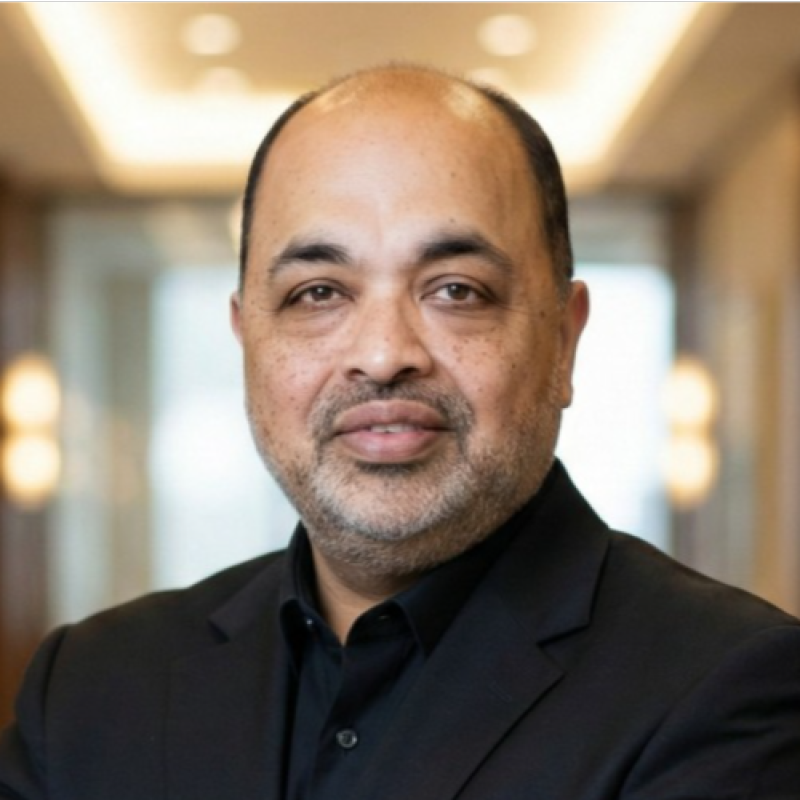 Raj Menon & Amazon Epic Leadership Team